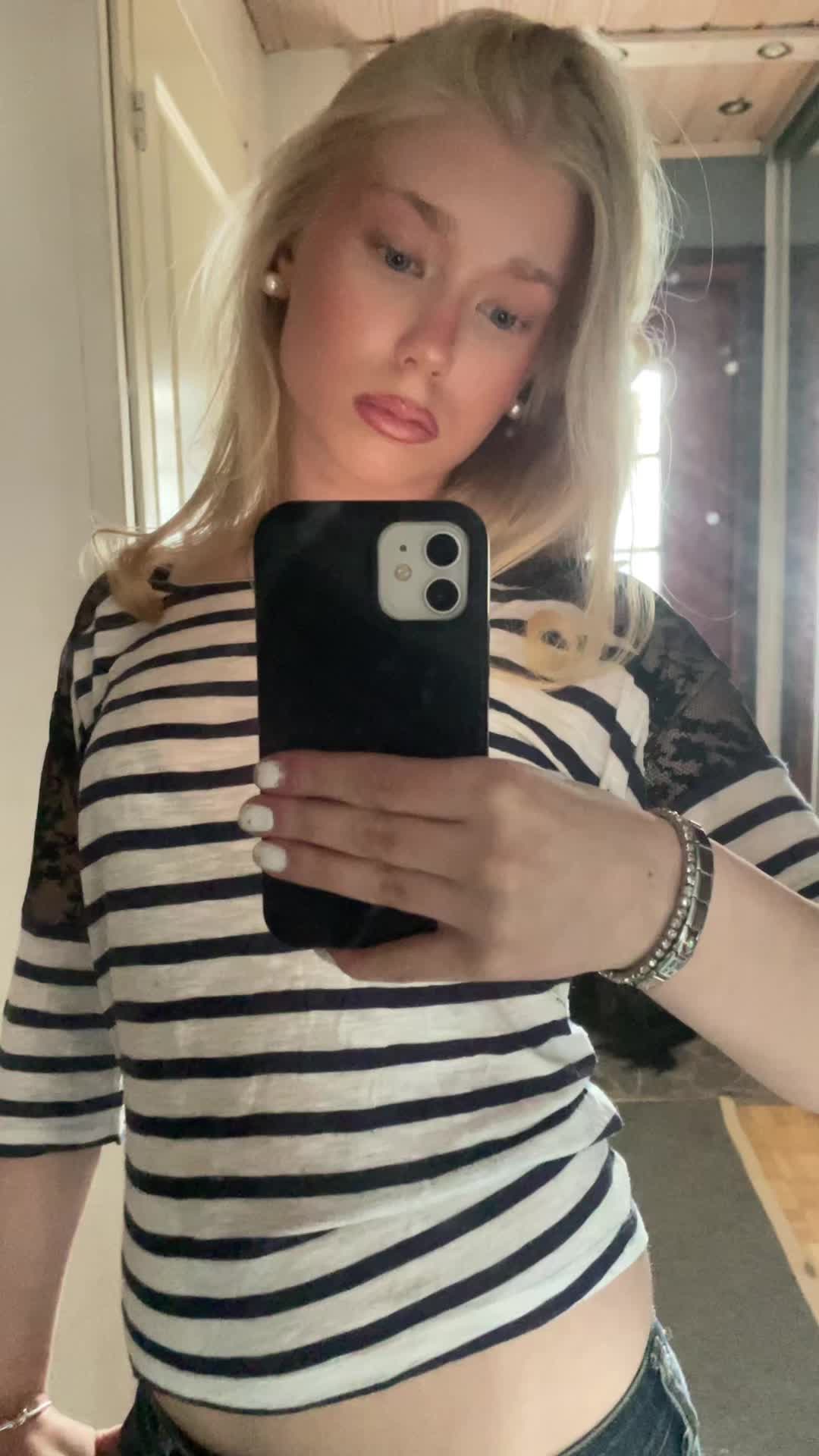@L💫