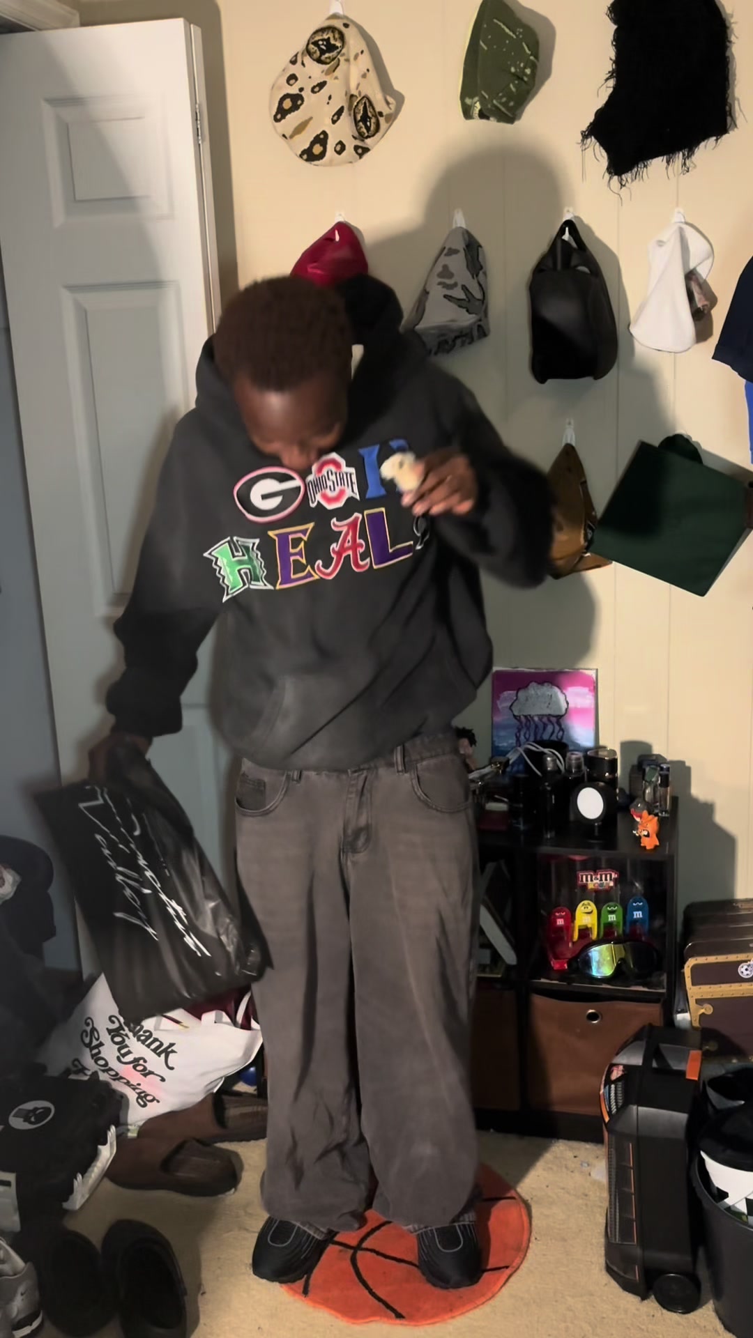 @0_0sam0