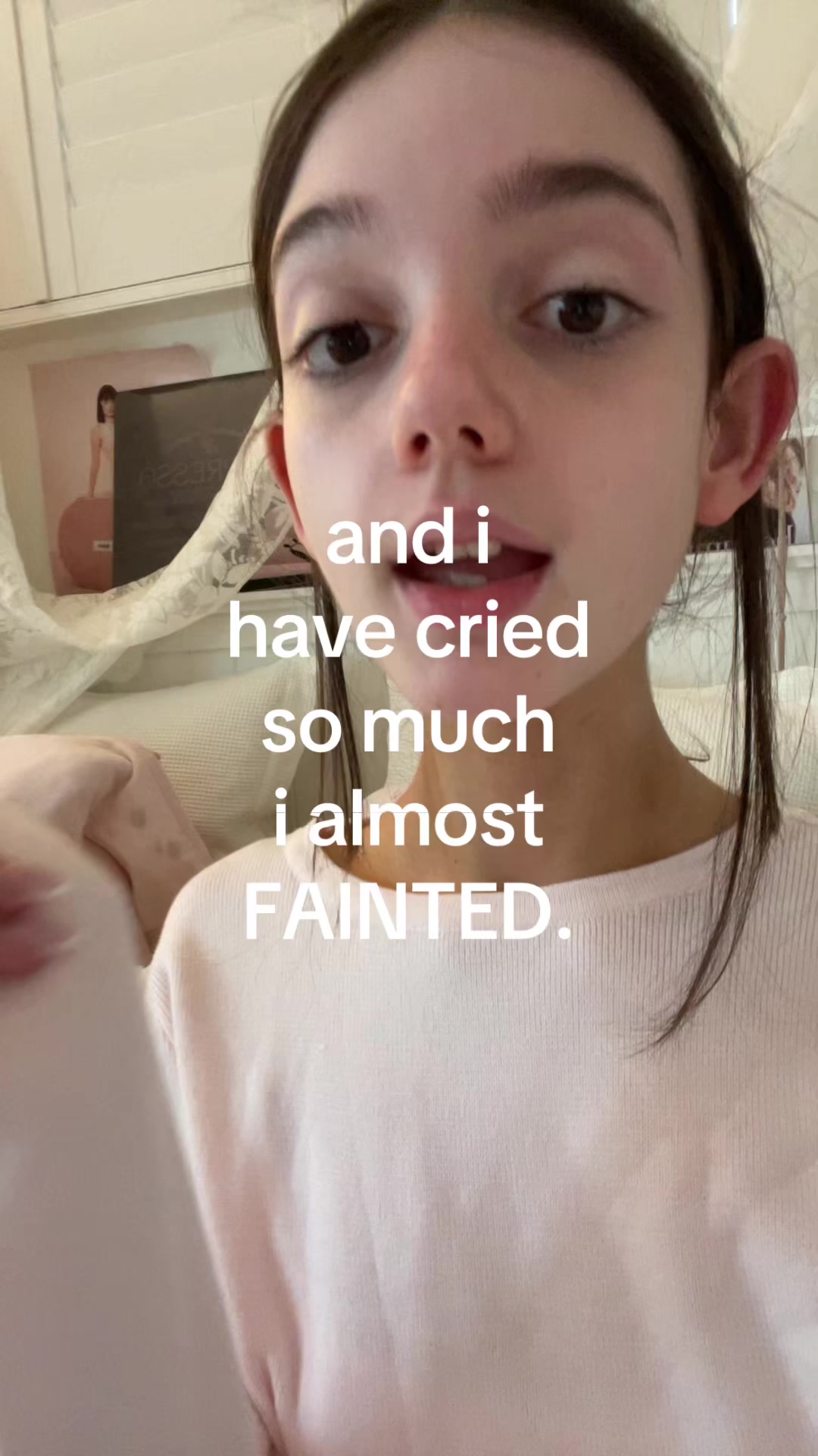 @Chlo ᥫ᭡