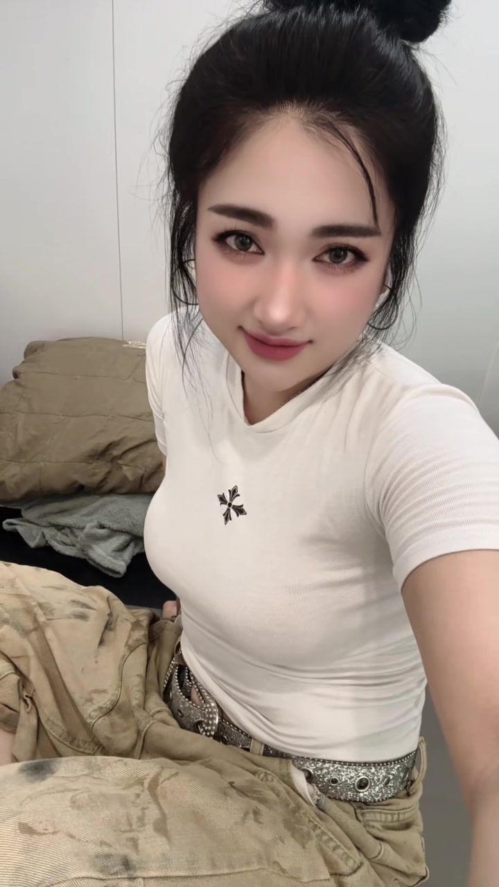 @Mai Thị Thu Hiền ( Vị Thần )
