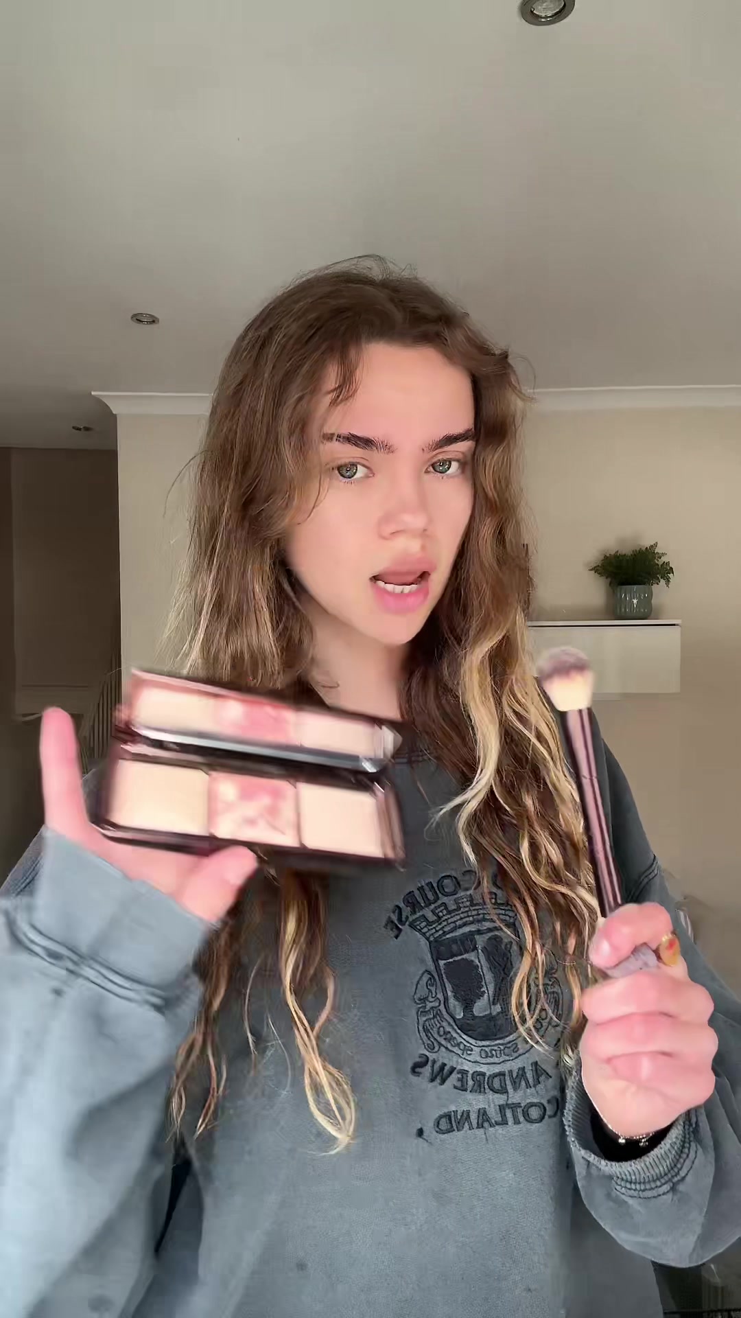 @Alicenevin<3