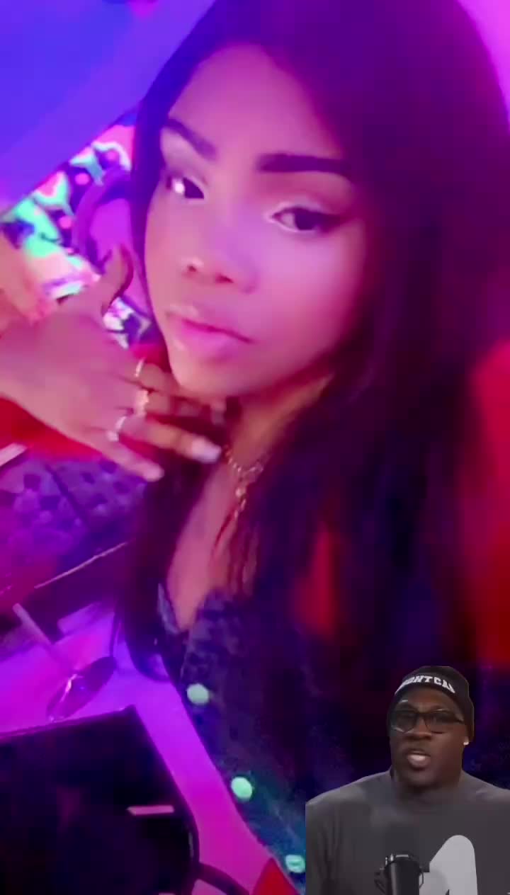 @Bella