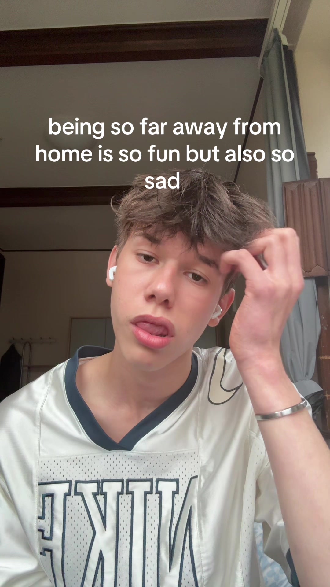 @ᵖʰⁱˡⁱᵖᵖᵉ