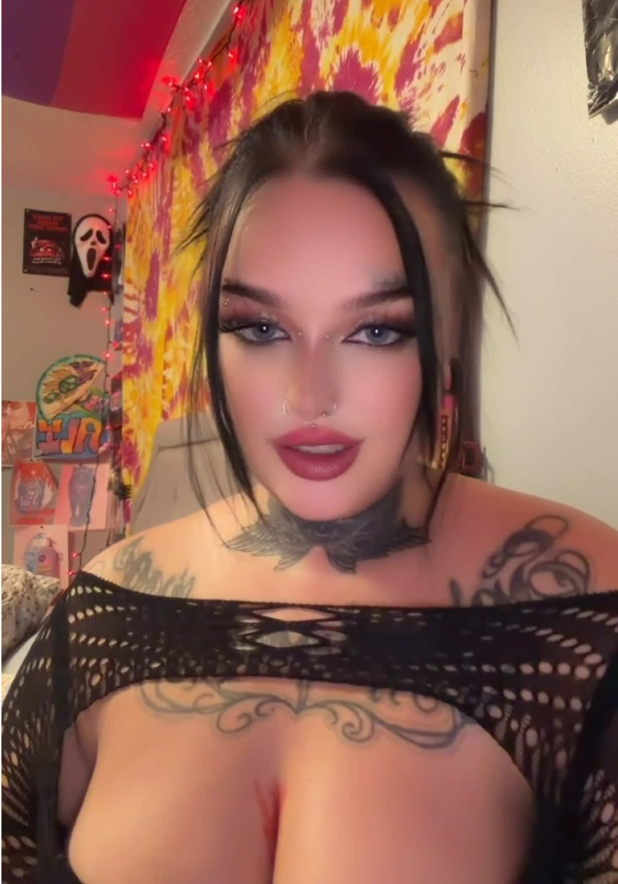 @𝔟𝔬𝔬𝔤𝔢𝔶𝔪𝔞𝔫