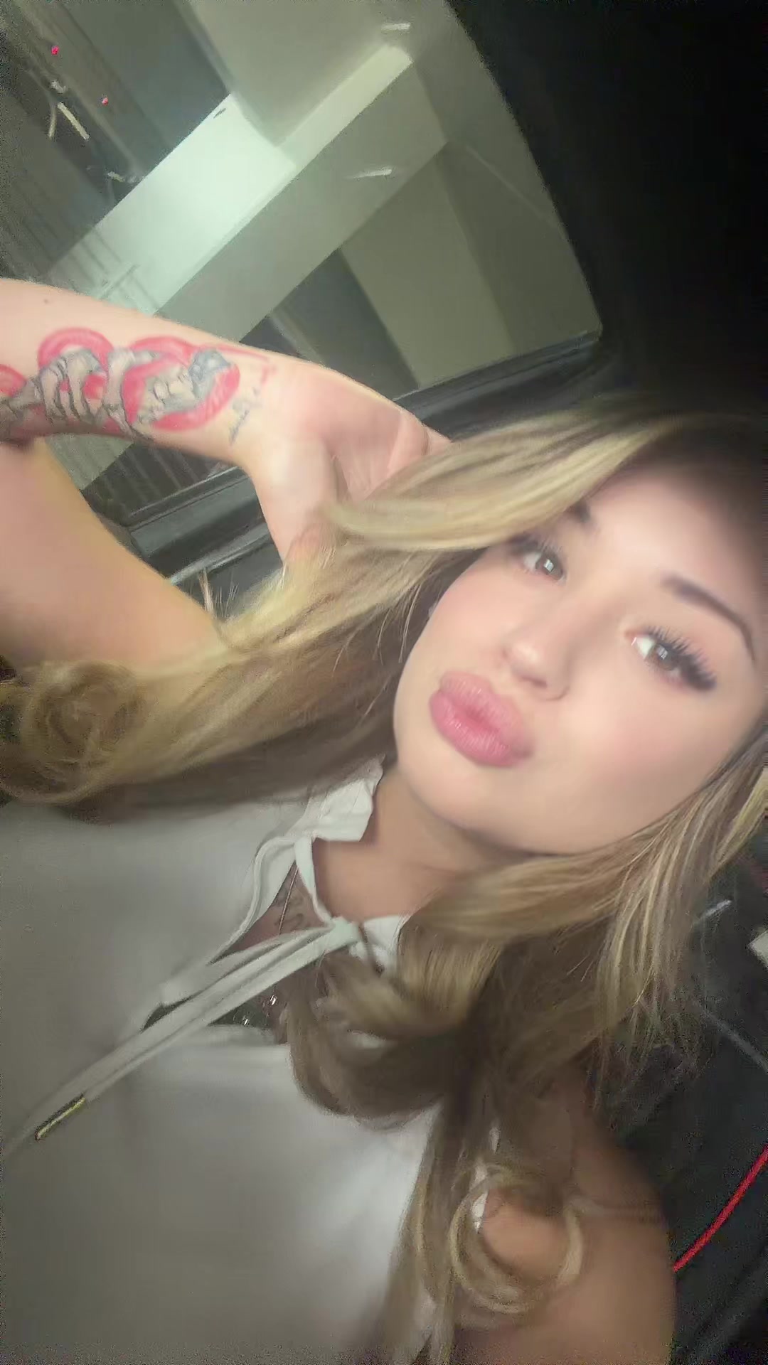 @Kar.