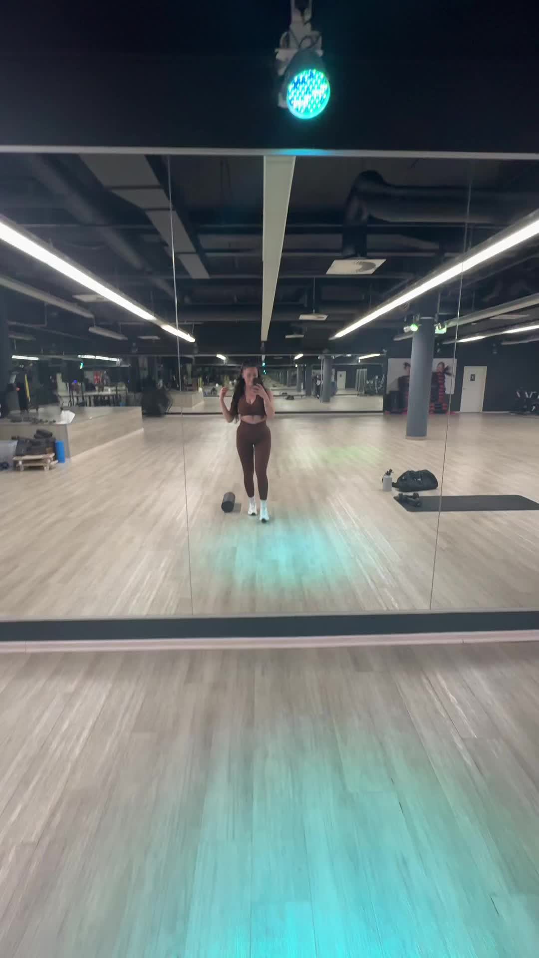 @𝐑𝐨𝐬𝐚 🐆