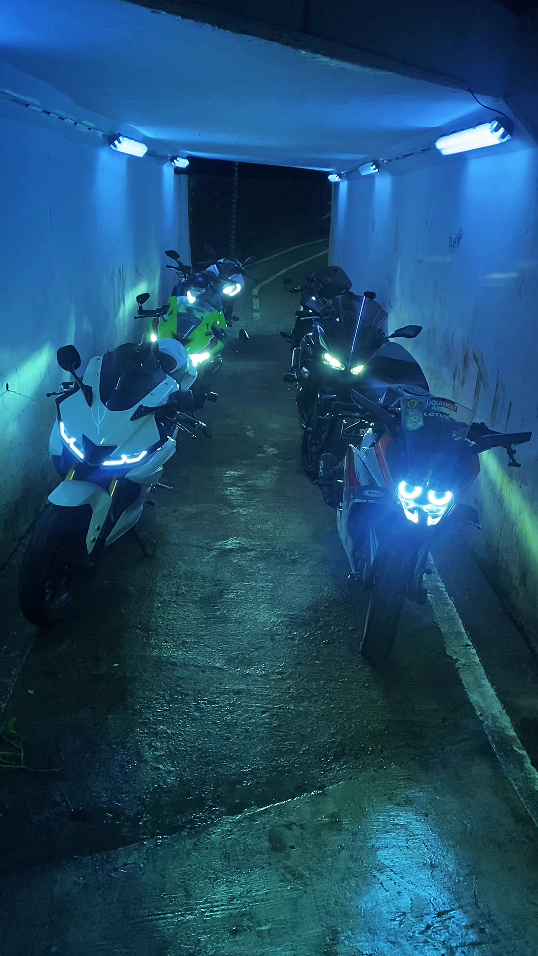 @EYKERS MOTO