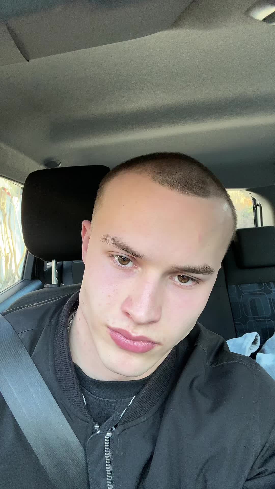 @𝗠𝗘𝗟𝗘𝗫