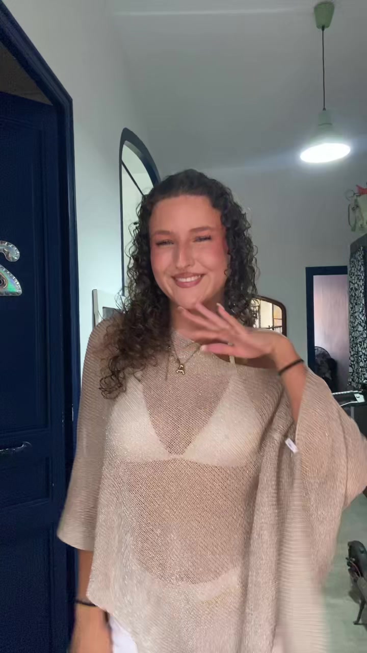 @Alexiia