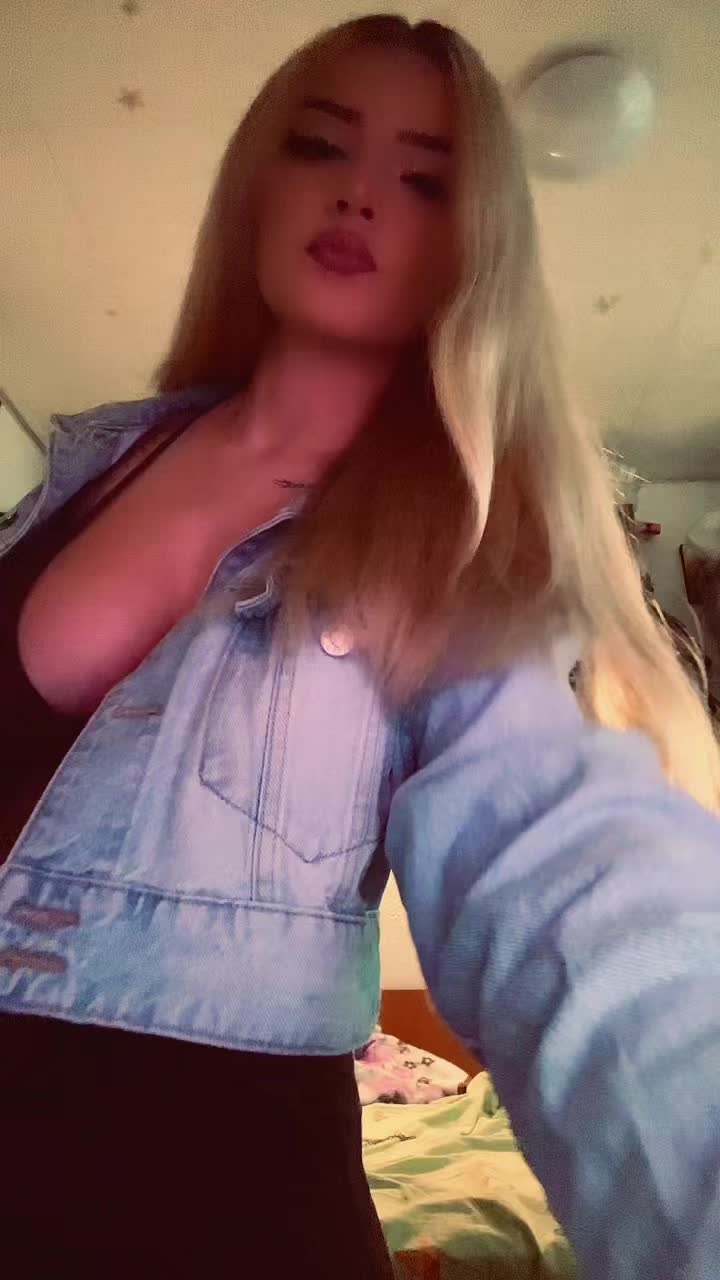@2al3xia