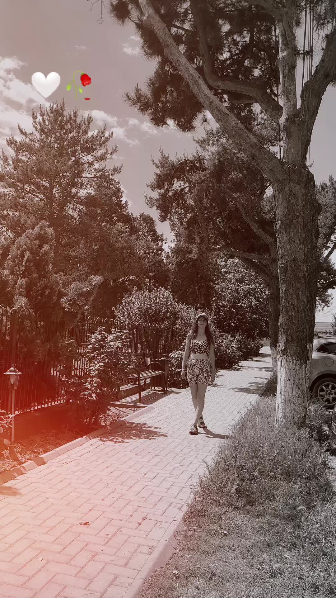 @Fata lu Lili și a Marinei
