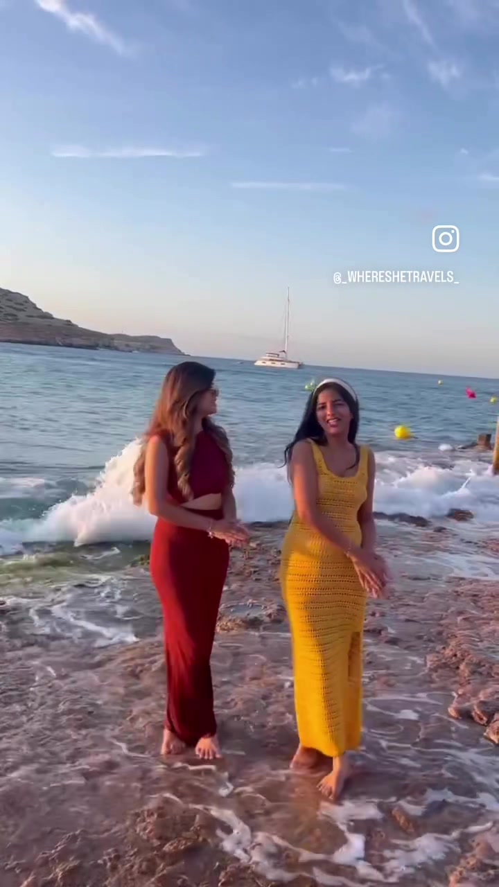 @_whereshetravels_