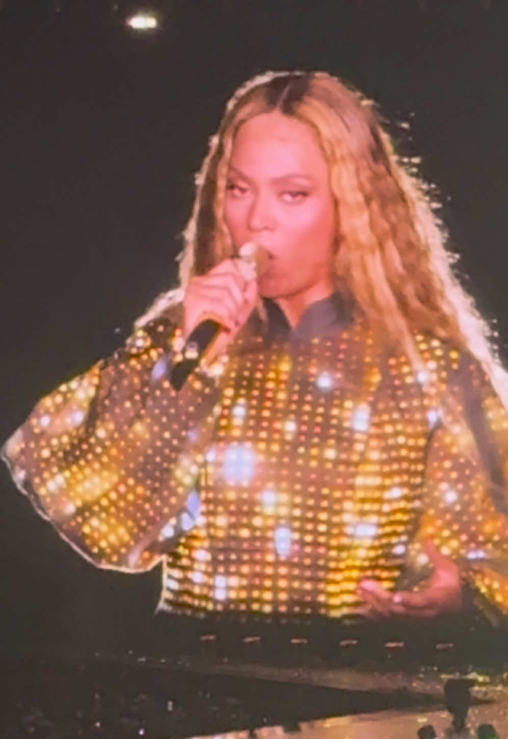@Sophie 🐝