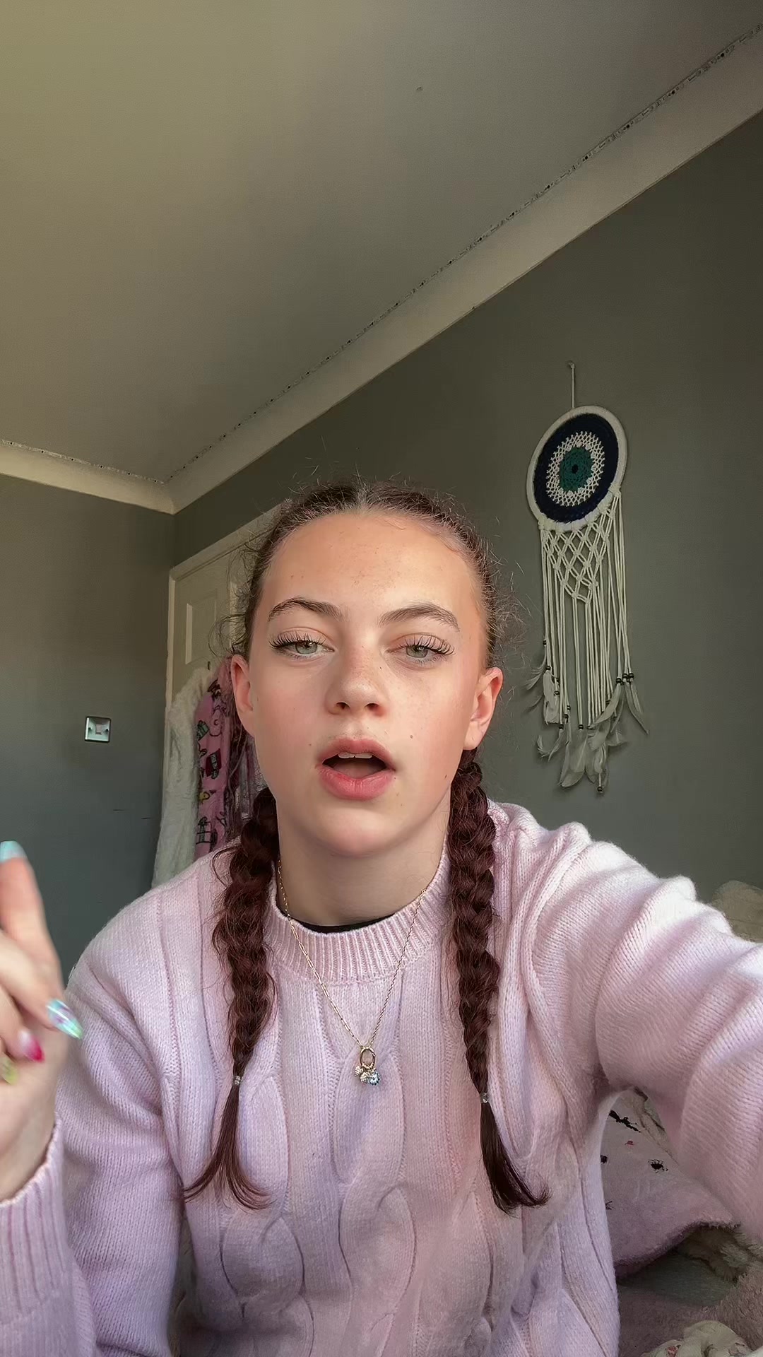 @𝓛𝓲𝓵𝔂 𝓪𝓷𝓷