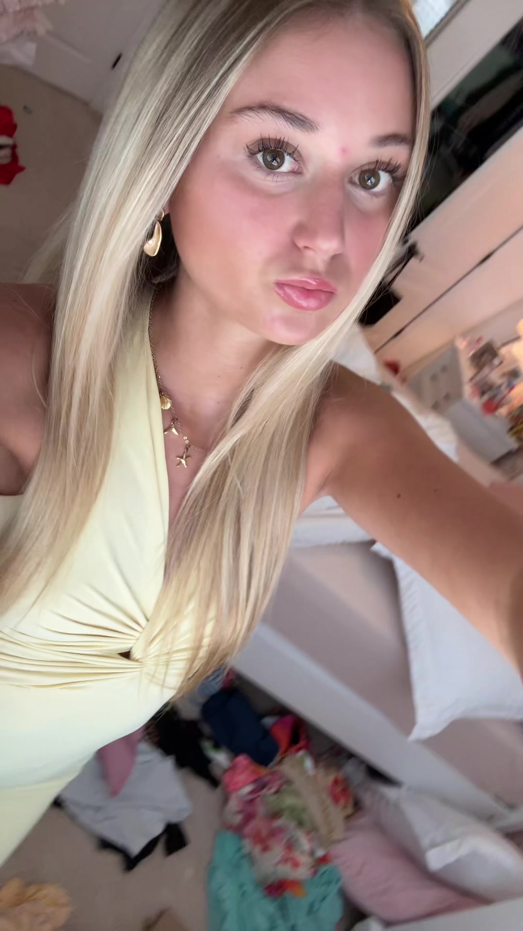 @isabella