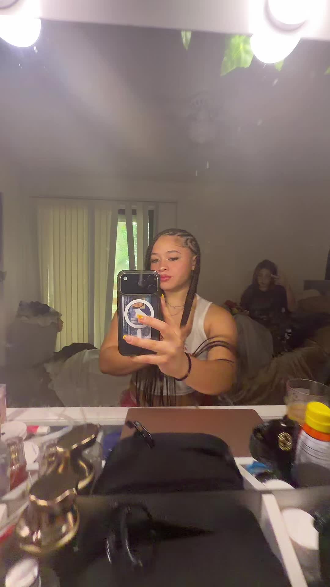 @charlibarli