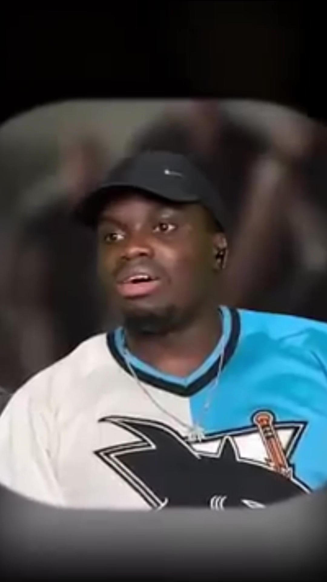 @Akinreacts