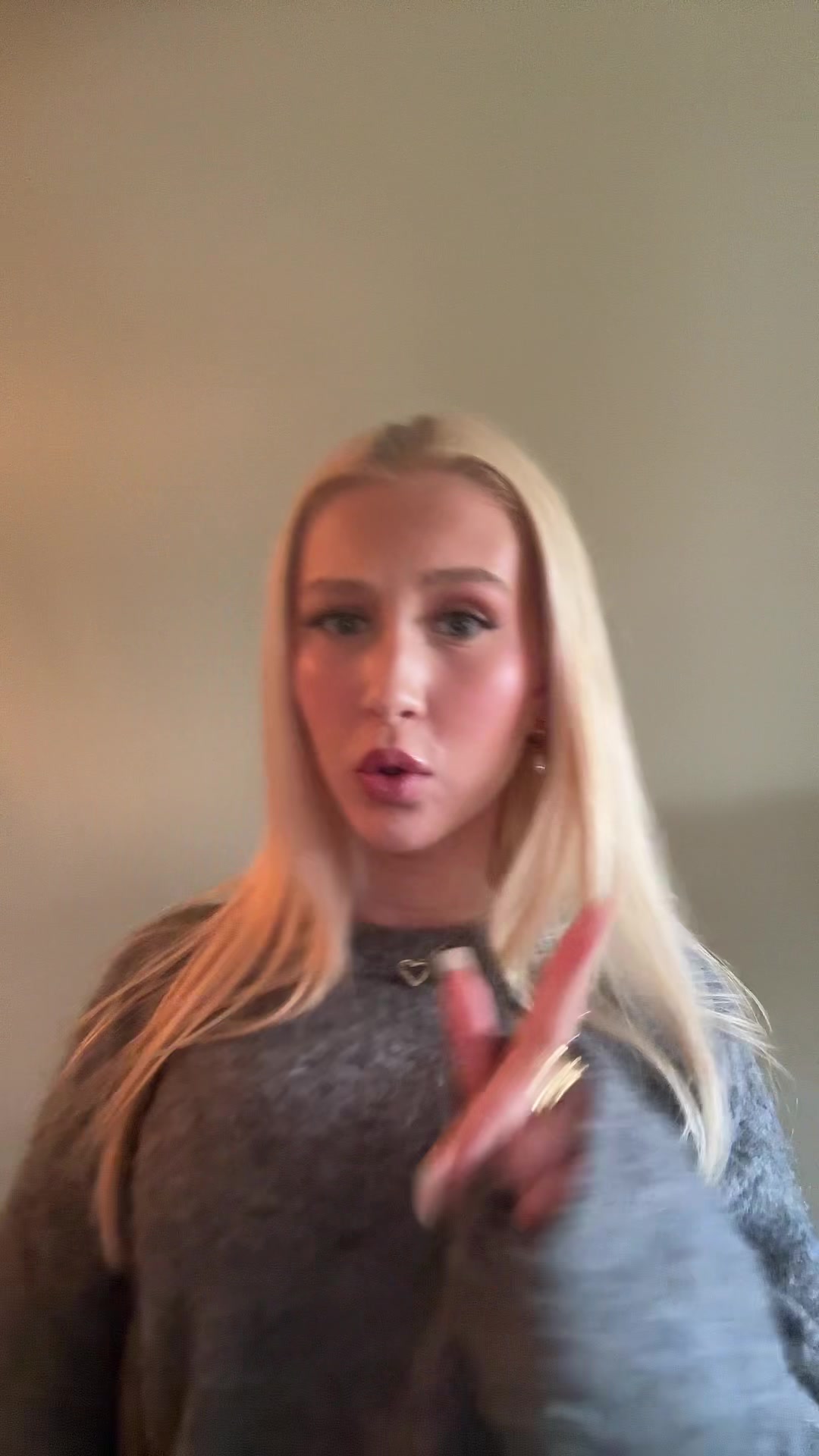 @dinrebecca1