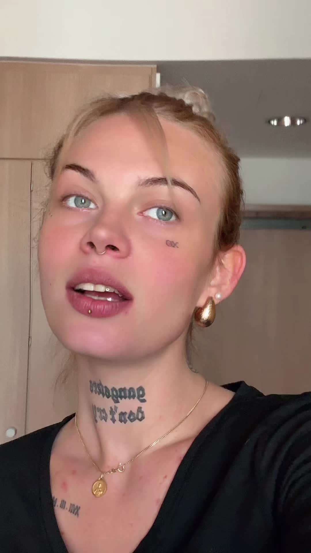 @deenise#