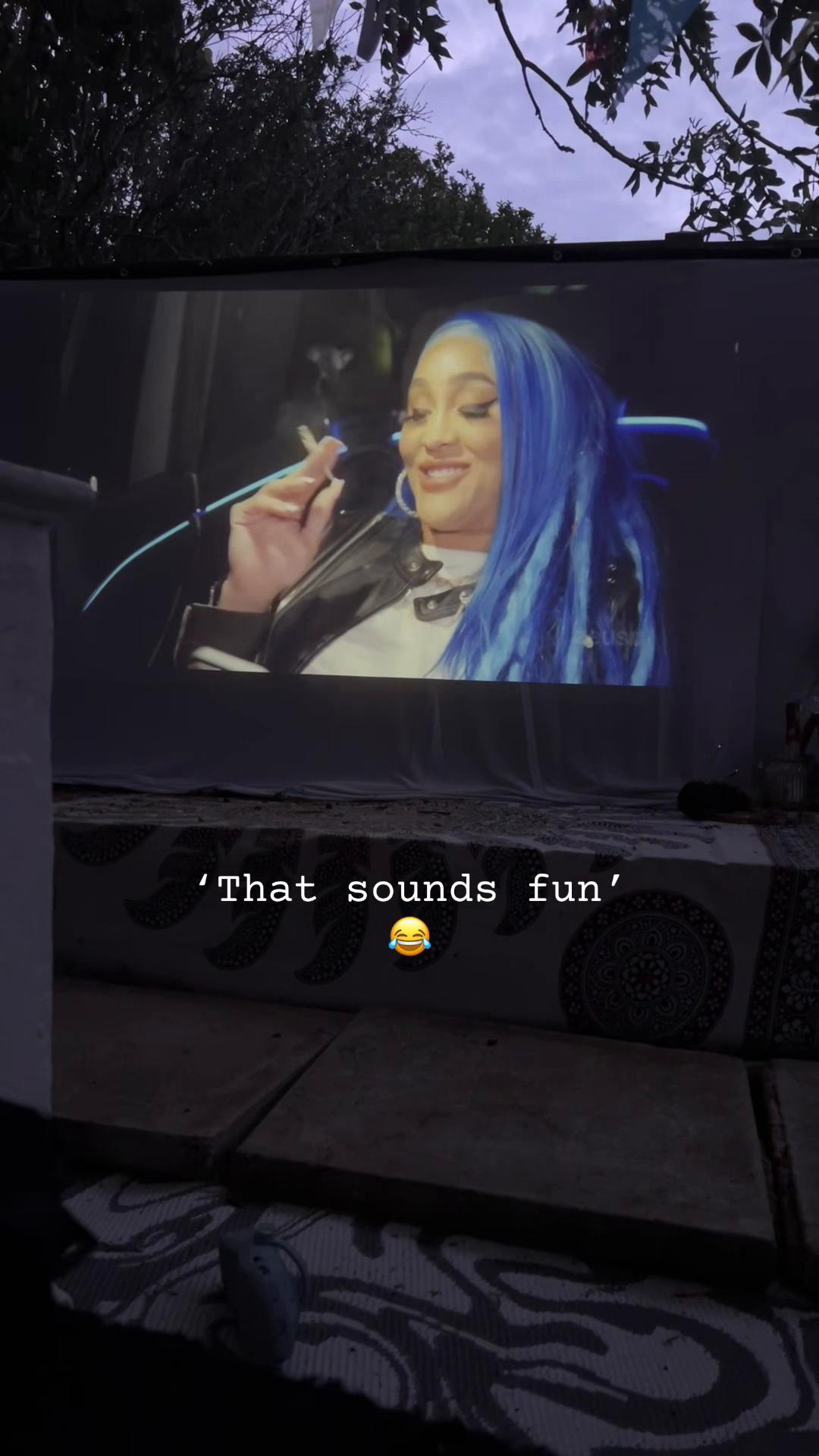 @JustSarahLou