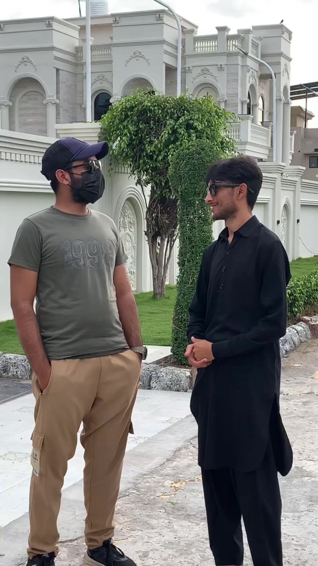 @Abdullah nazeer vlogs