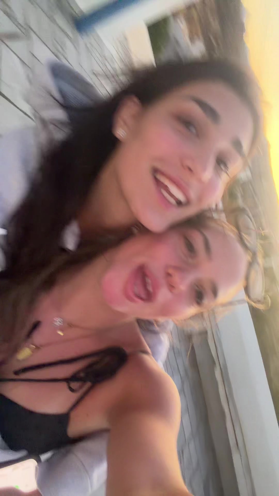 @elenii