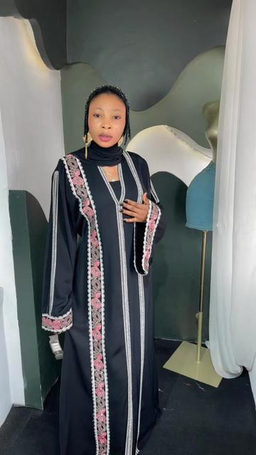 @ABAYA&SCARF VENDOR IN ABEOKUTA