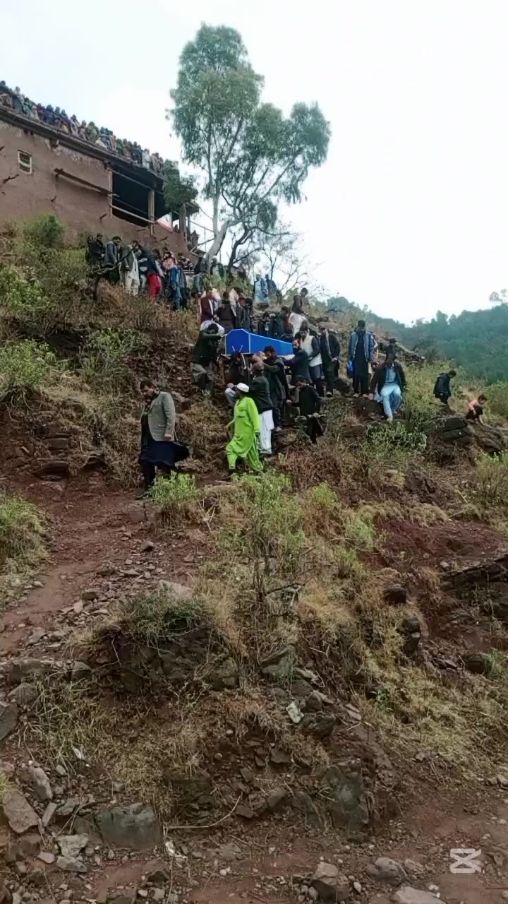 @Ajnabi Larka 🔥☠️