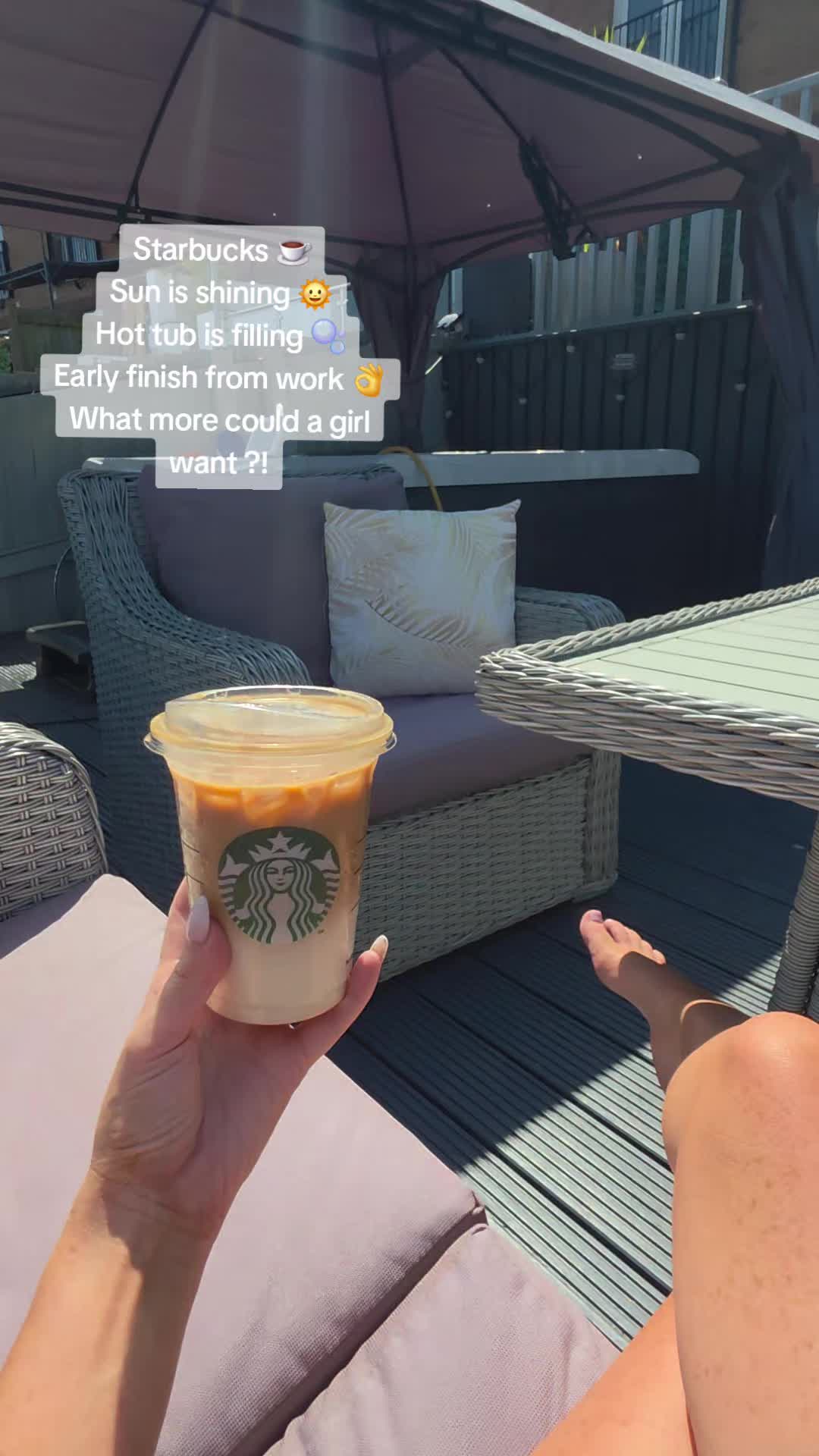 @Laura Louise 🏴🤍