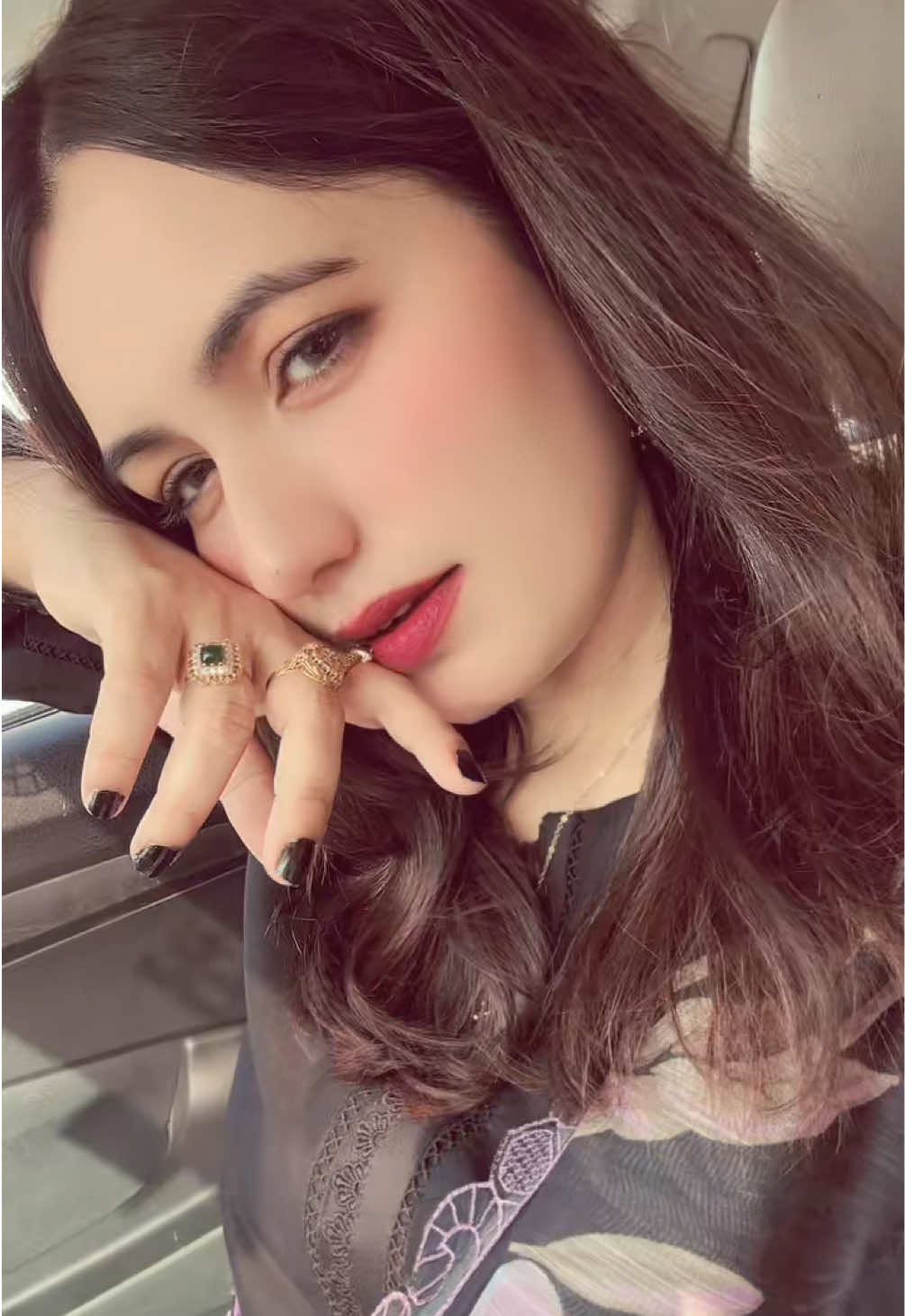 @charming _girl.
