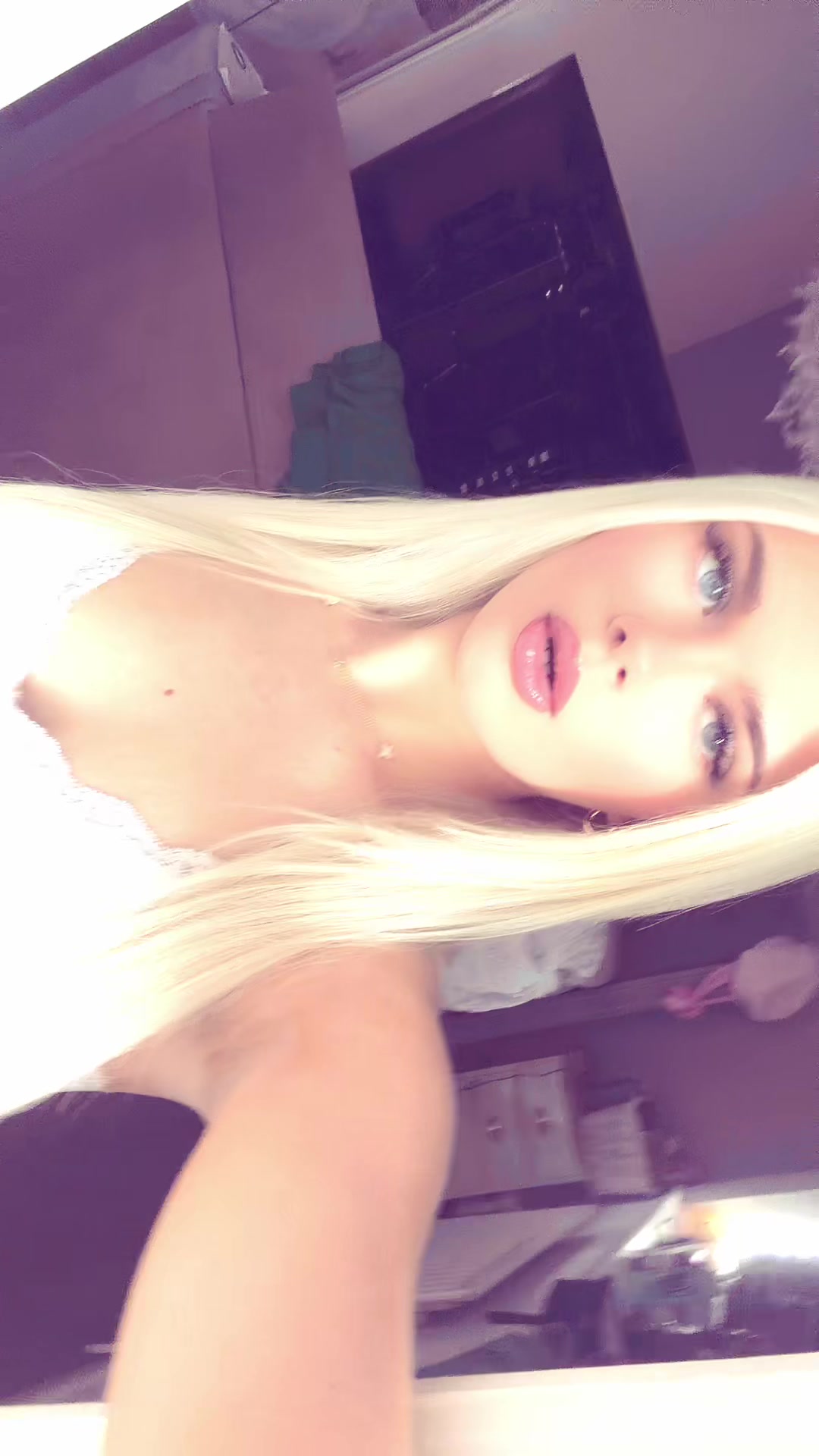@<3