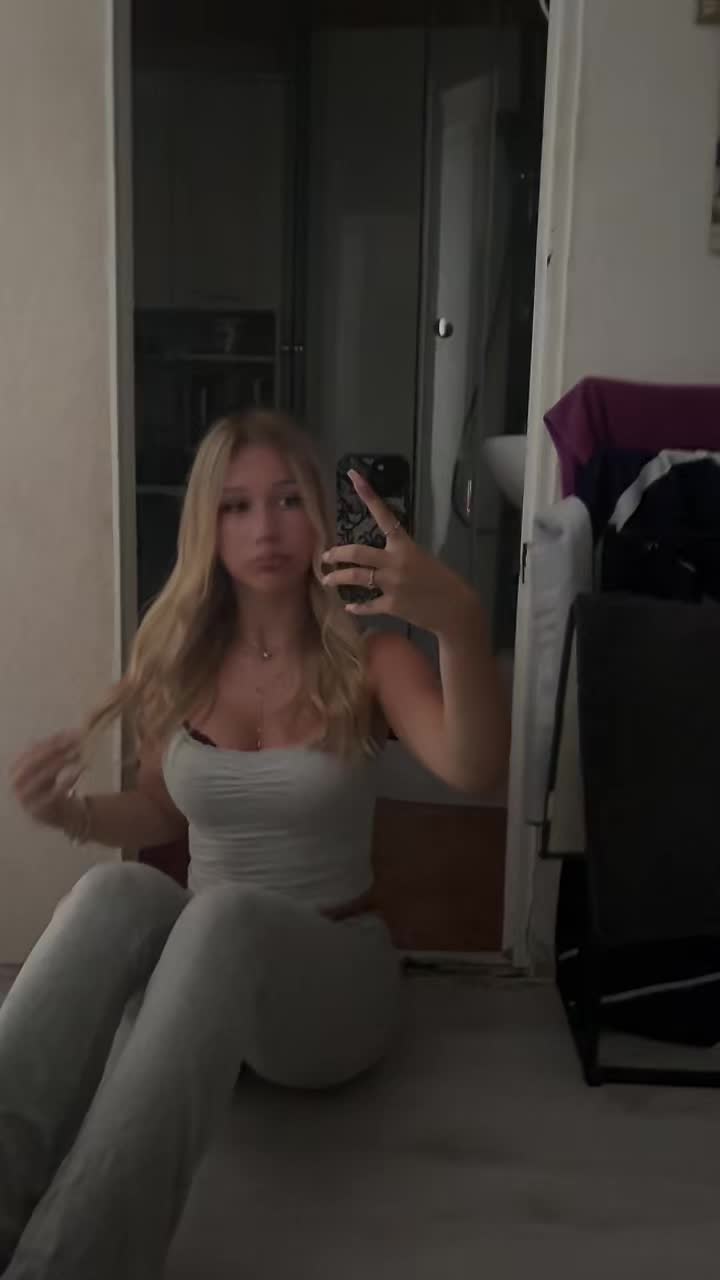 @𝓢𝓲𝓶𝓴𝓸𝓿𝓪
