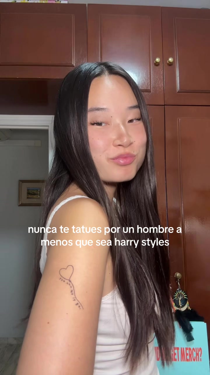@Julia 𝜗ৎ