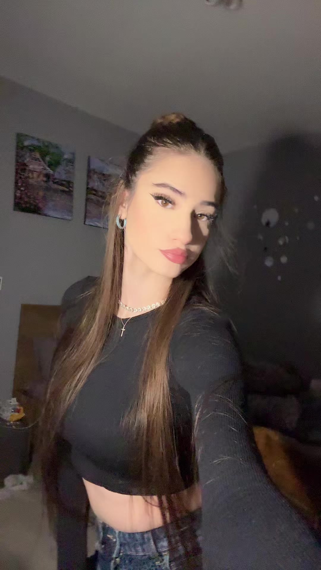 @Ianira