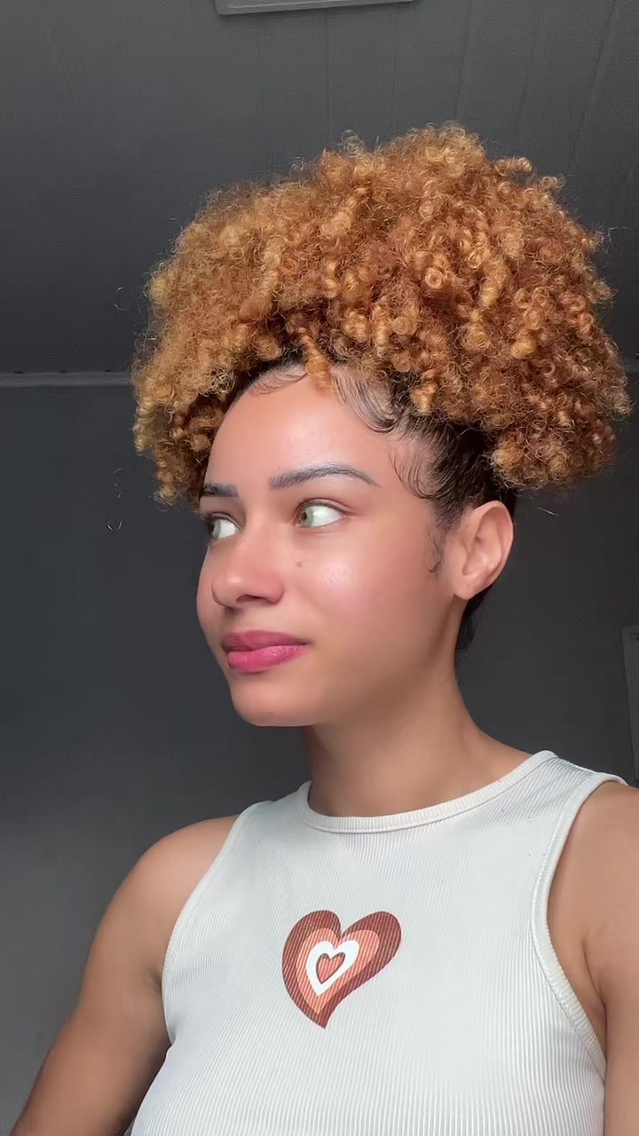 @Julia Brito