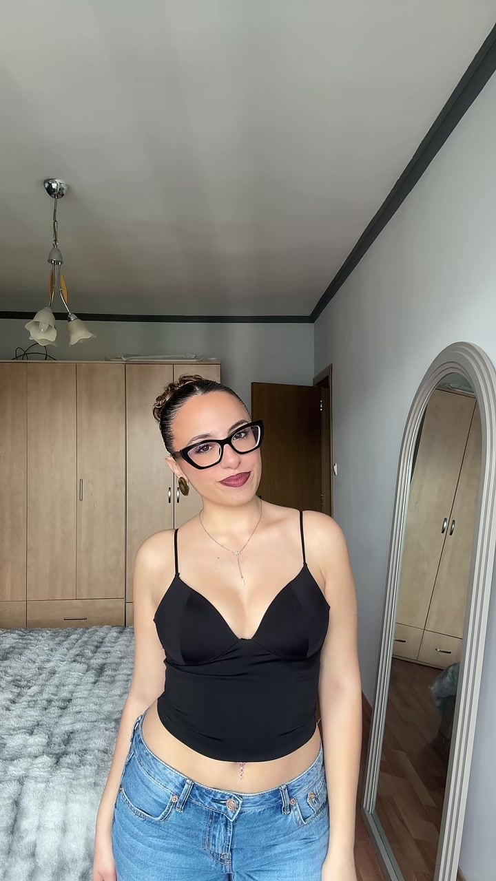@Елина