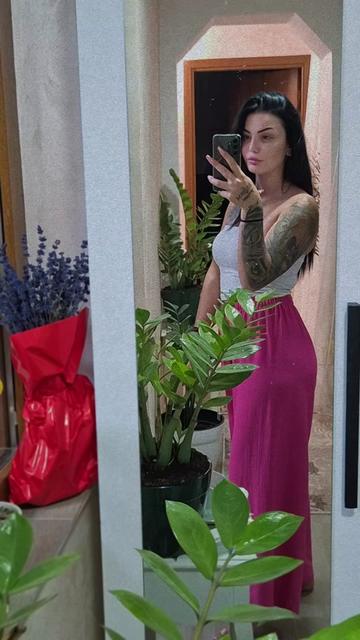 @🥀🖤Ella⚰️🪦