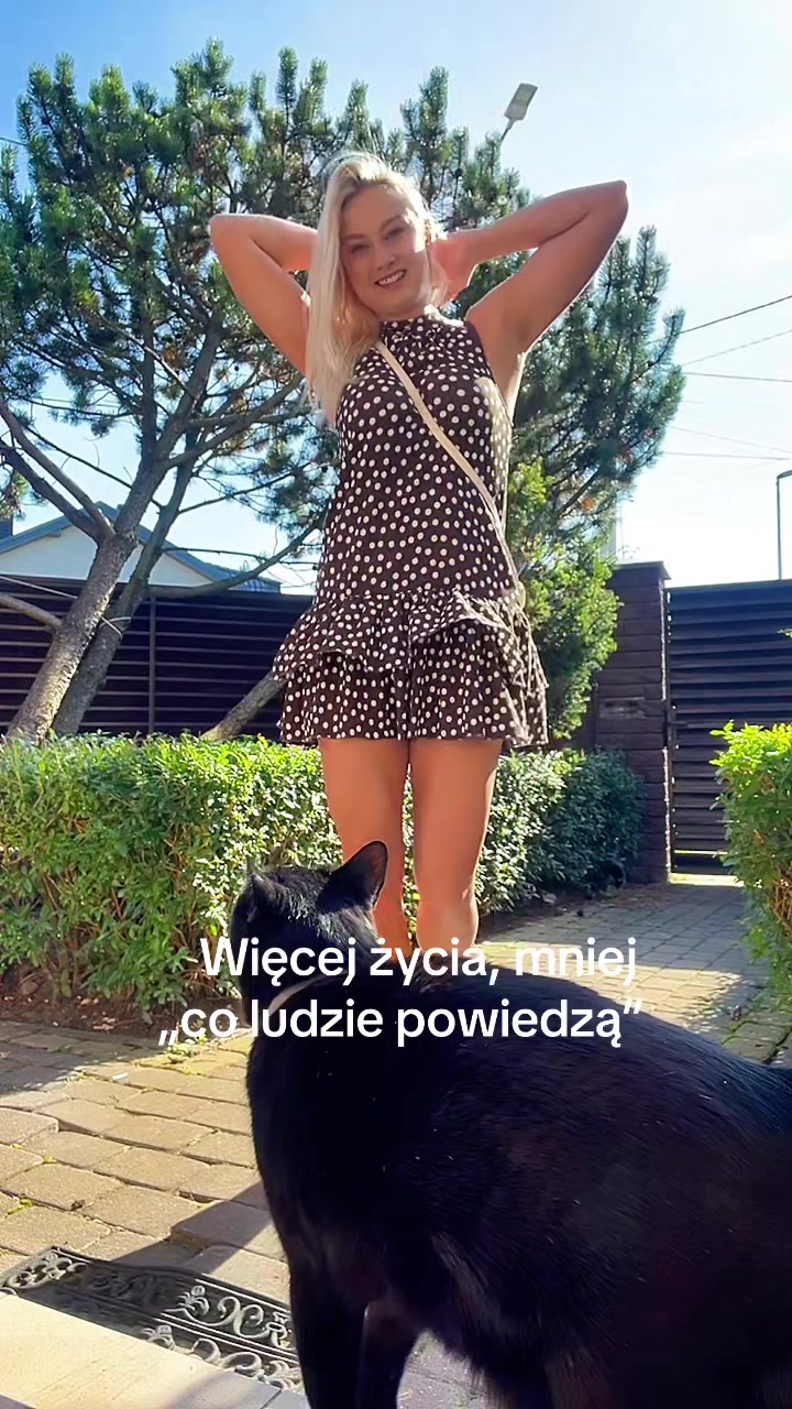 @🦋 Julia 🦋
