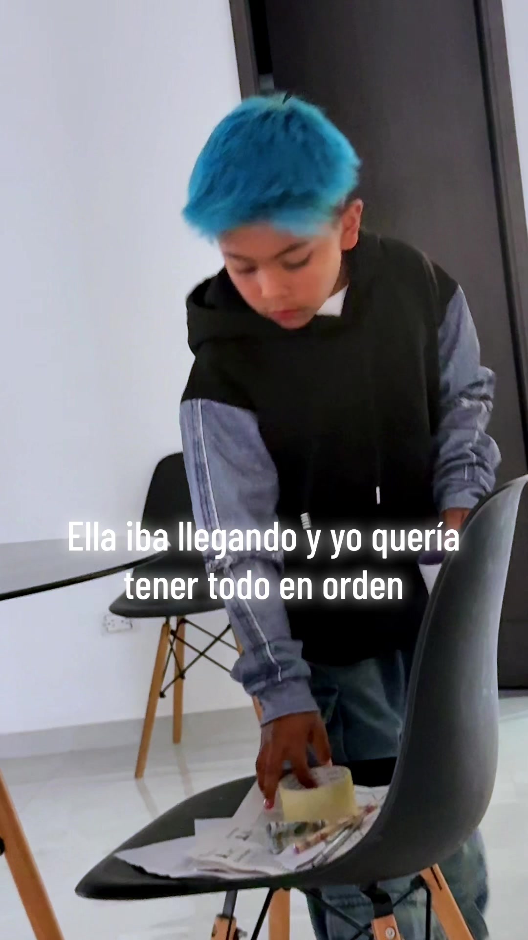 @S A N T I