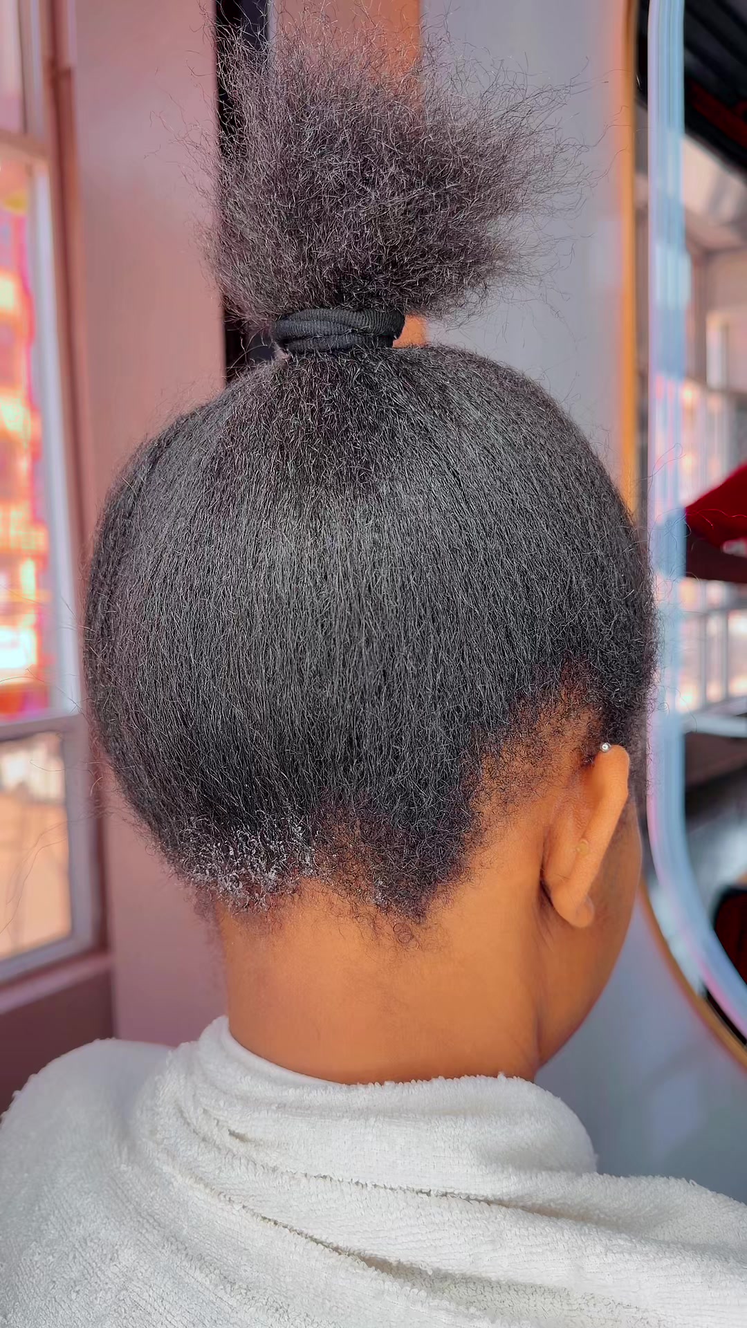 @GEECURLY SALON