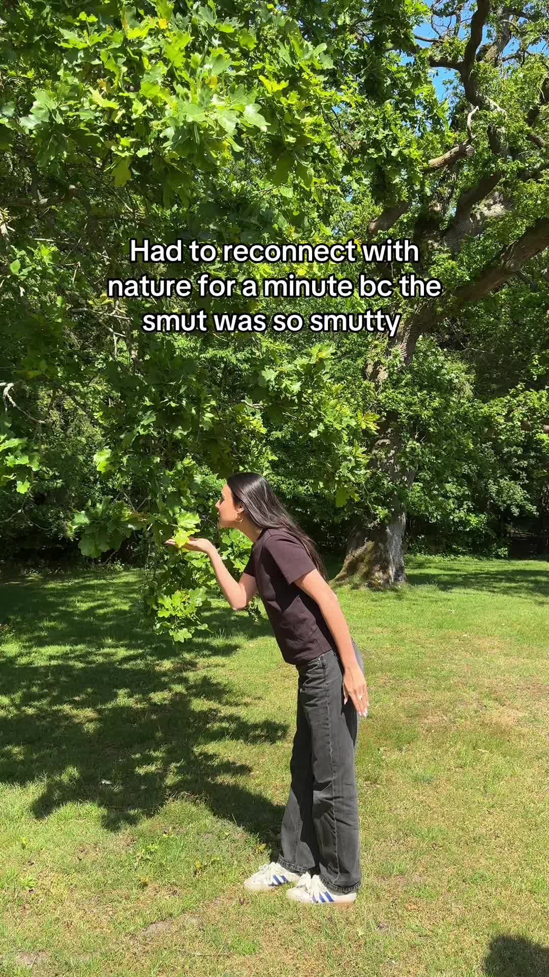 @Bookswithcaroline