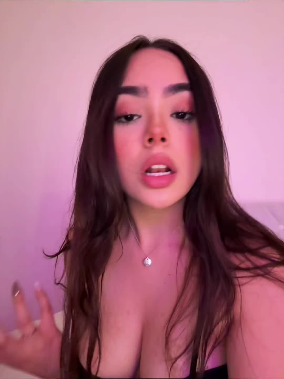 @mariana🇨🇴🇷🇴🇭🇺