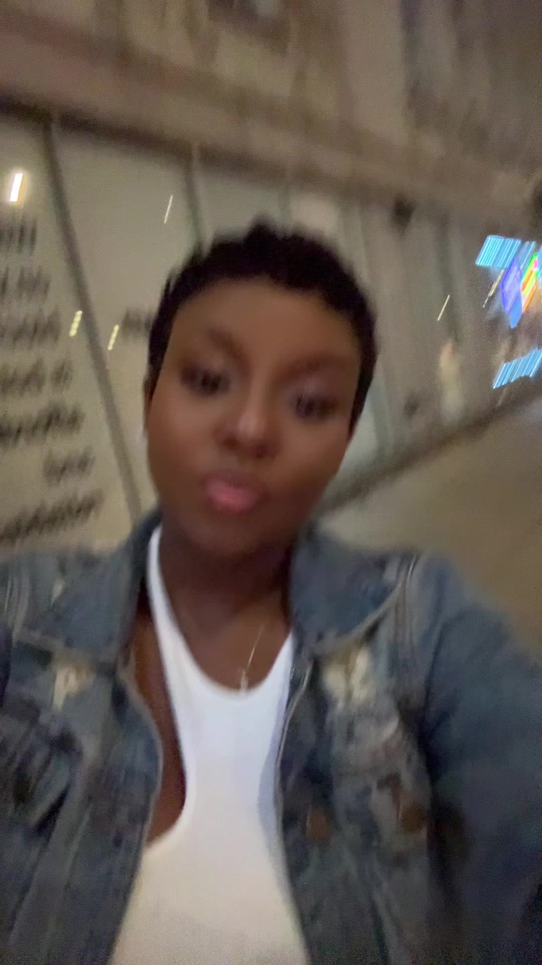 @Dymond_Denee