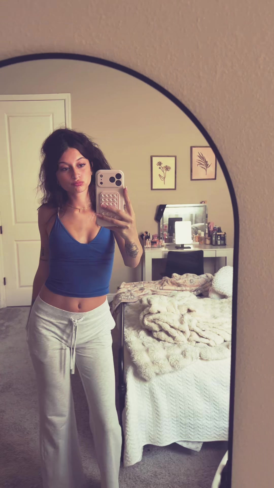 @ella bella
