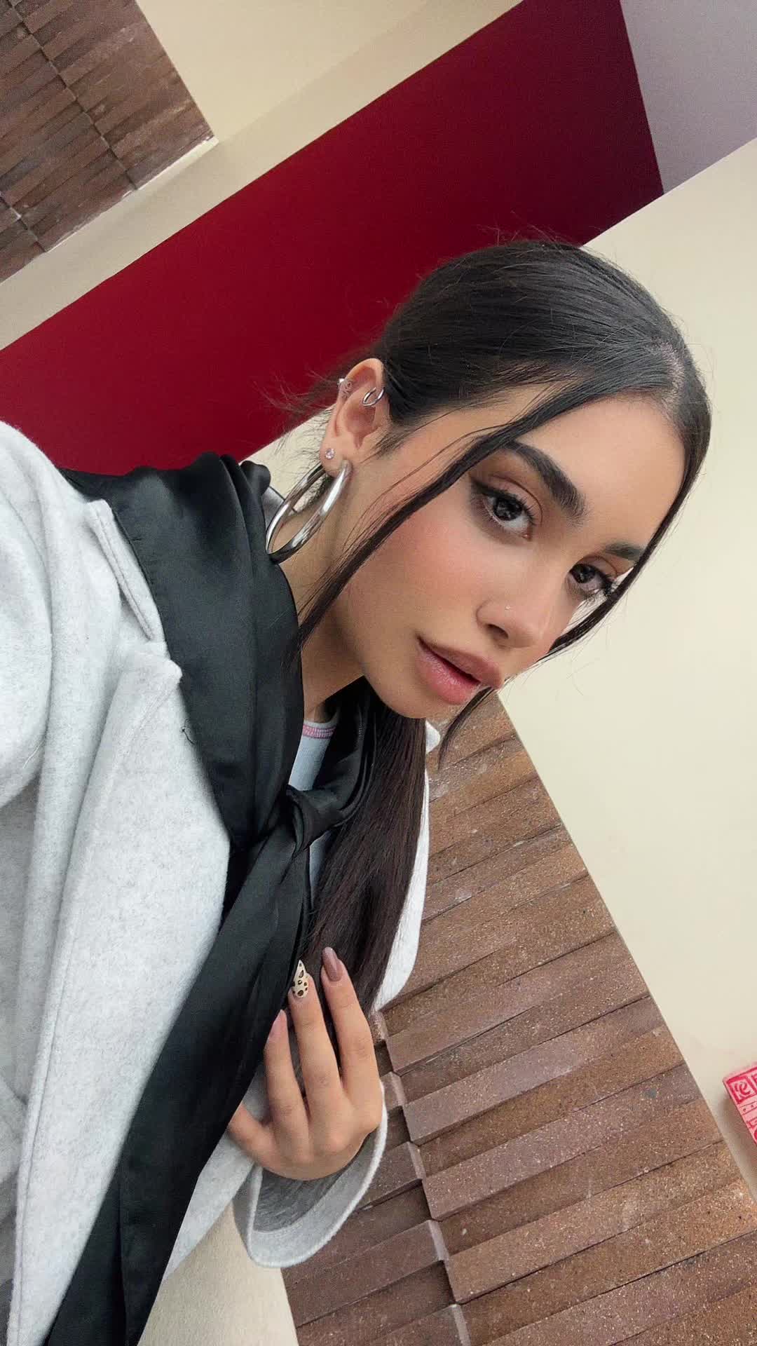 @tanaz