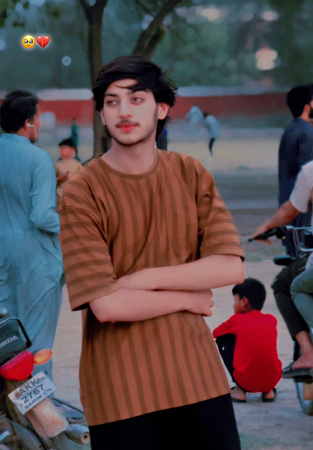 @⚡اویس بادشاہ 👑