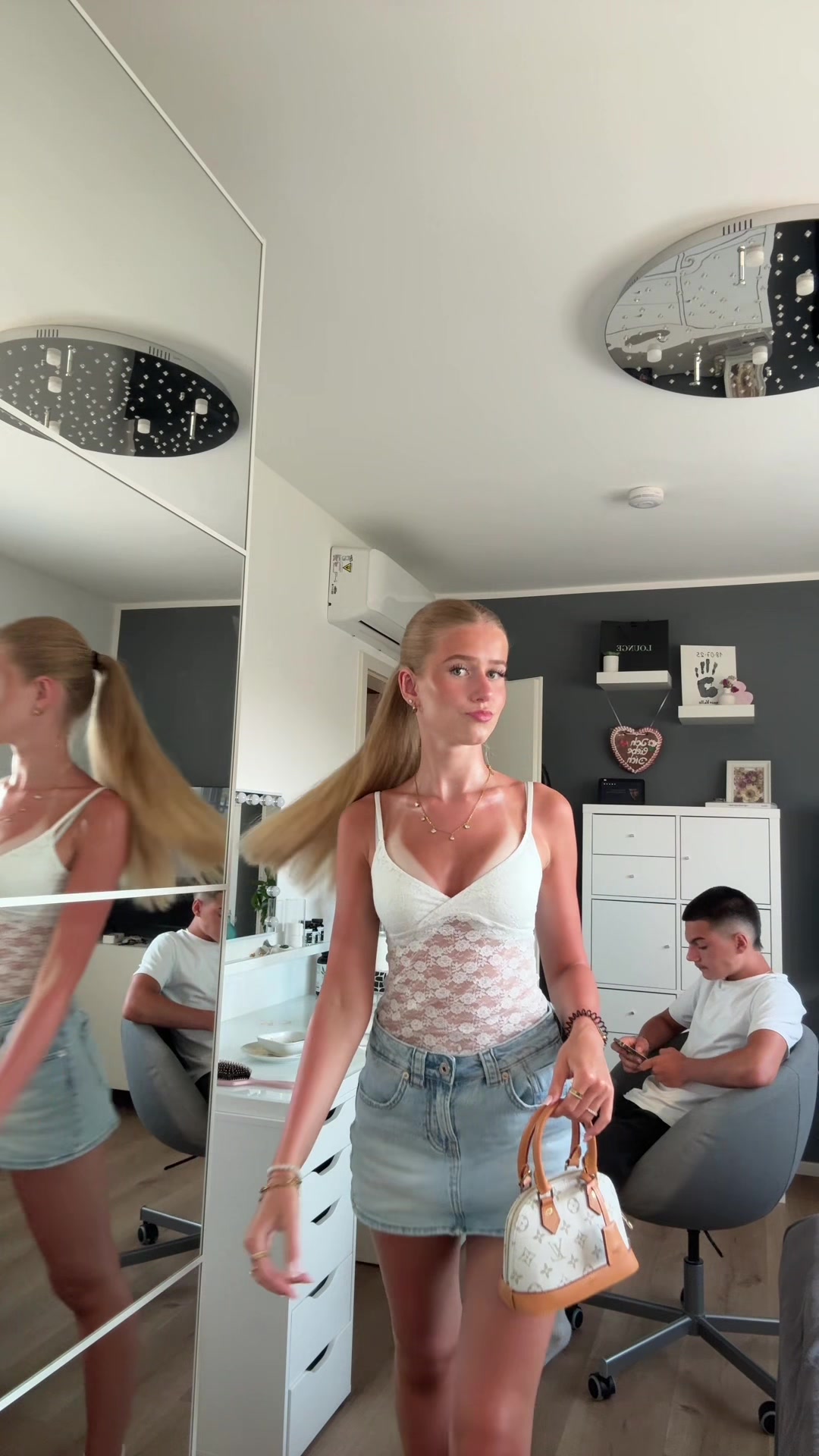 @annika