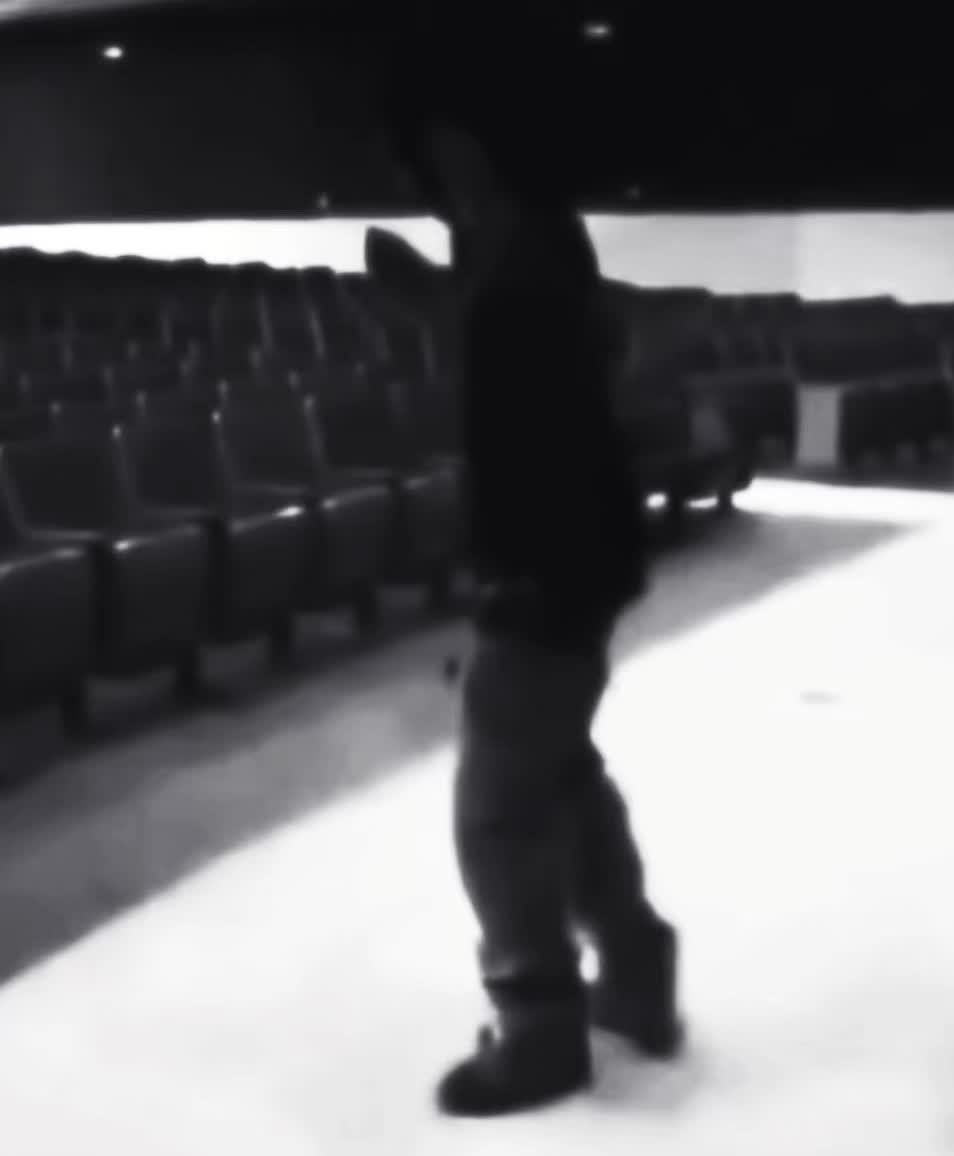 @꧁🜏†N̸E̸W̸𝕽𝕺𝕮𝕶K̸I̸N̸G̸†🜏꧂
