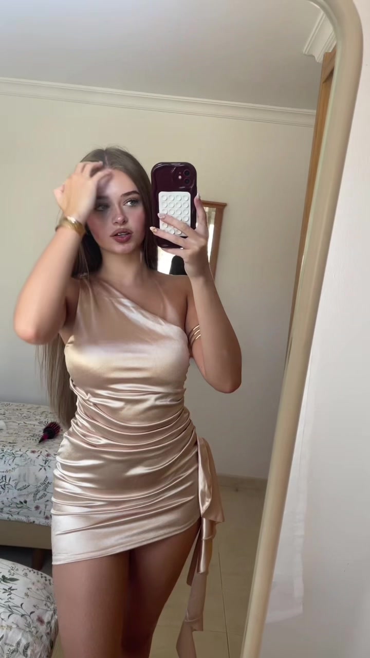 @Sophia