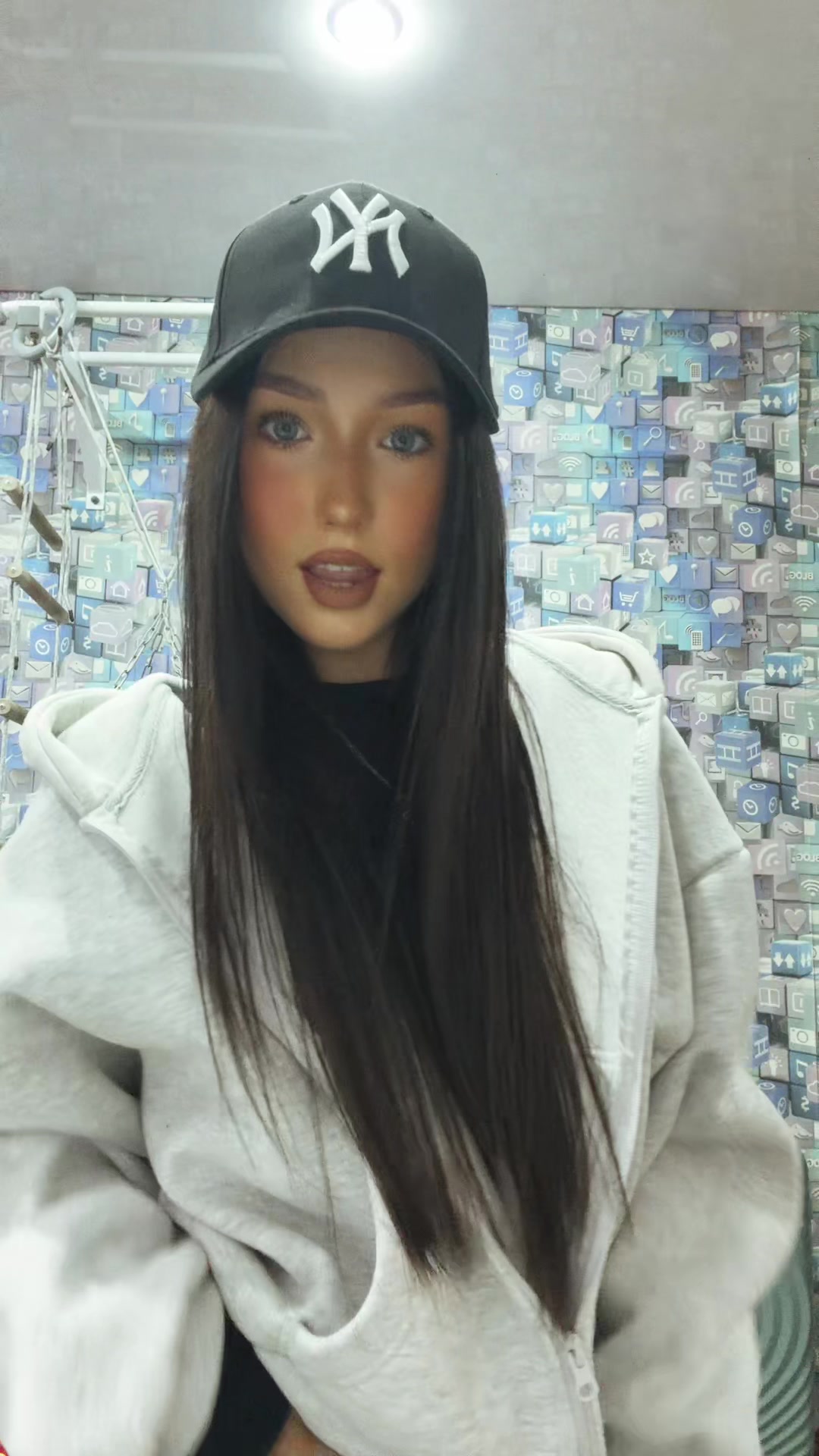 @𝖒𝖎𝖓𝖎 𝖓𝖎𝖐𝖔𝖓🤫💸